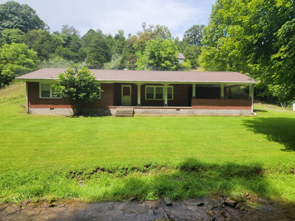 743 Greasy Creek Rd Property Photo 1