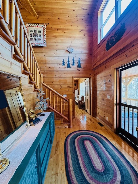 227 Hunters Path Property Photo 8