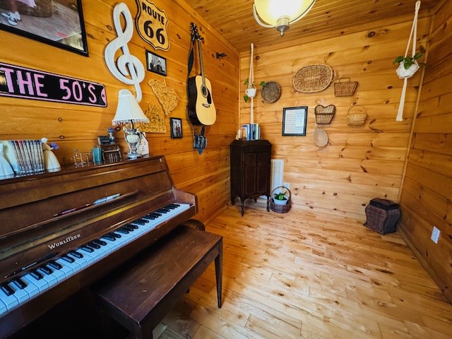 227 Hunters Path Property Photo 12