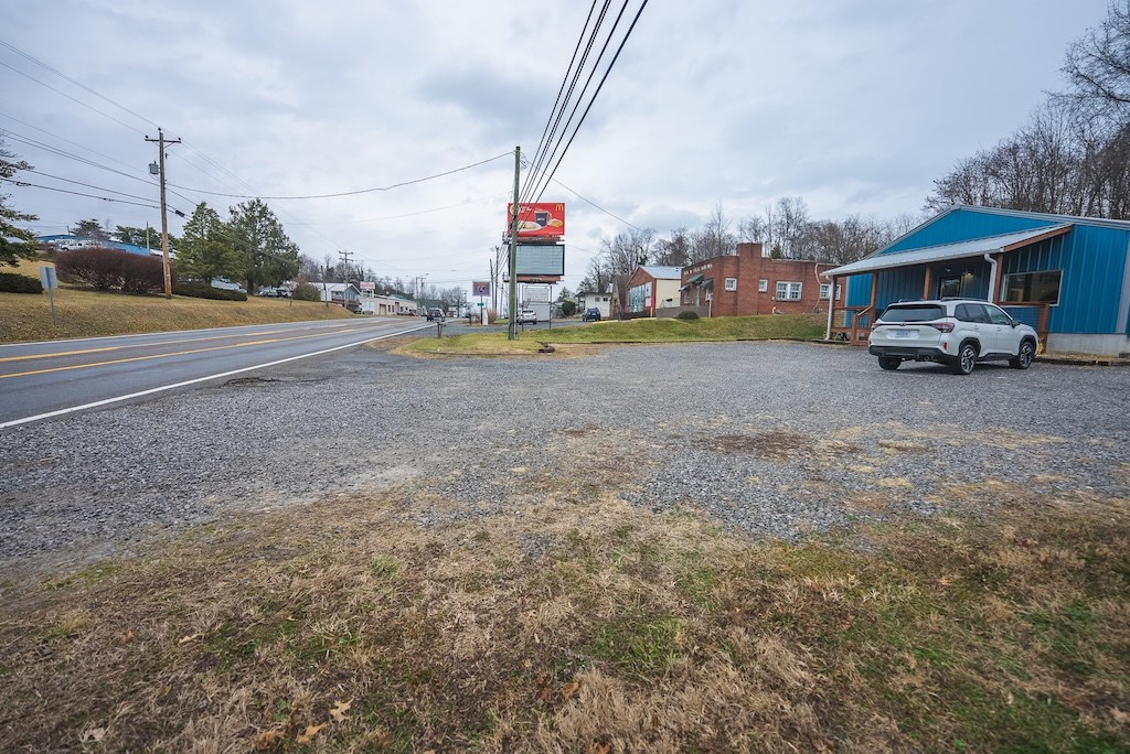 19462 Lee Highway Property Photo 4