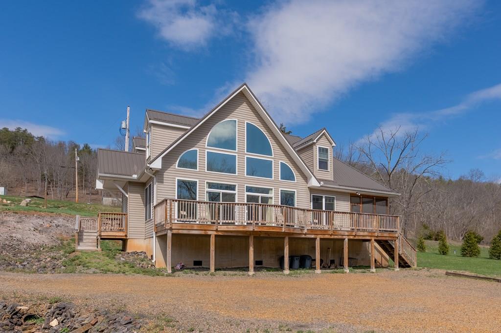 4204 Clarks Ferry Rd Property Photo 1