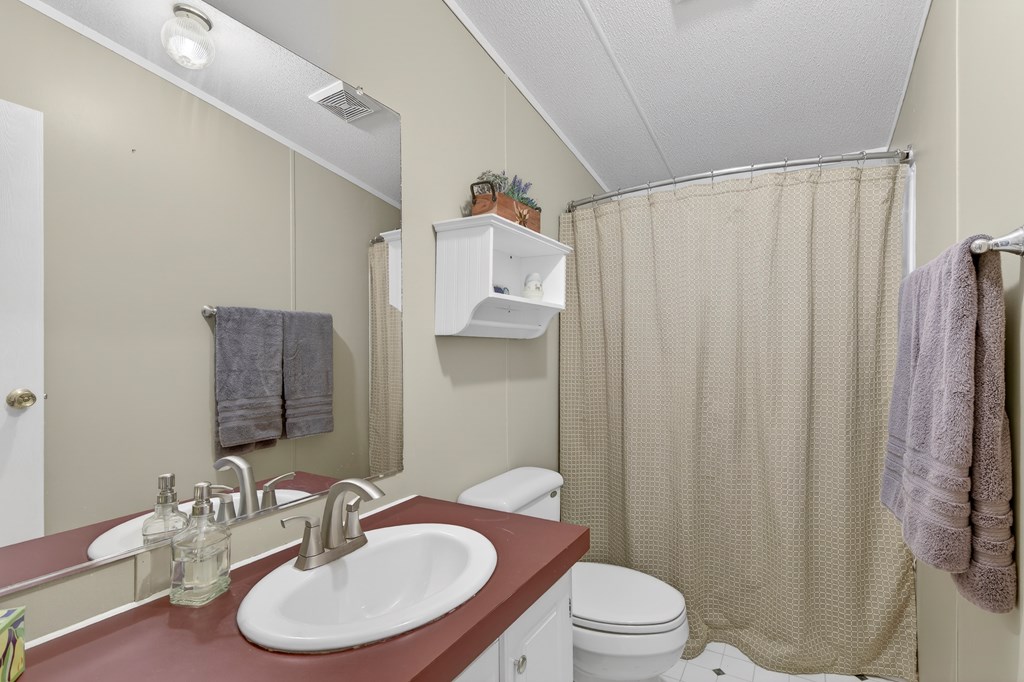 329 Mill Creek Property Photo 6