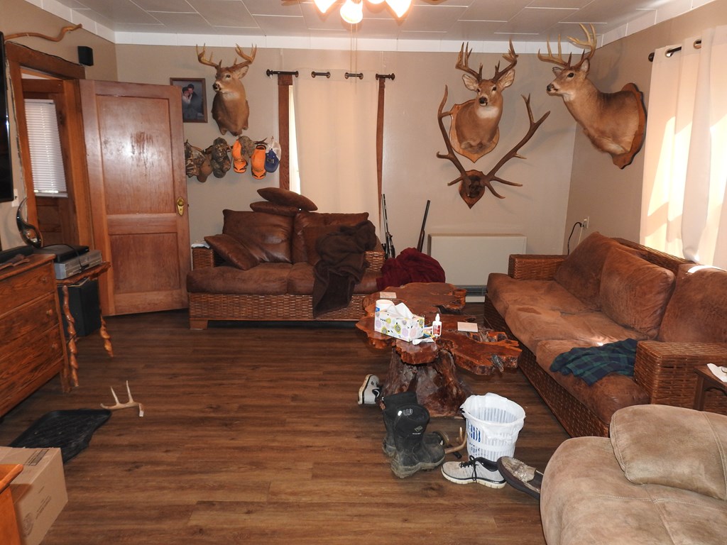 984 Cloverdale Lane Property Photo 15