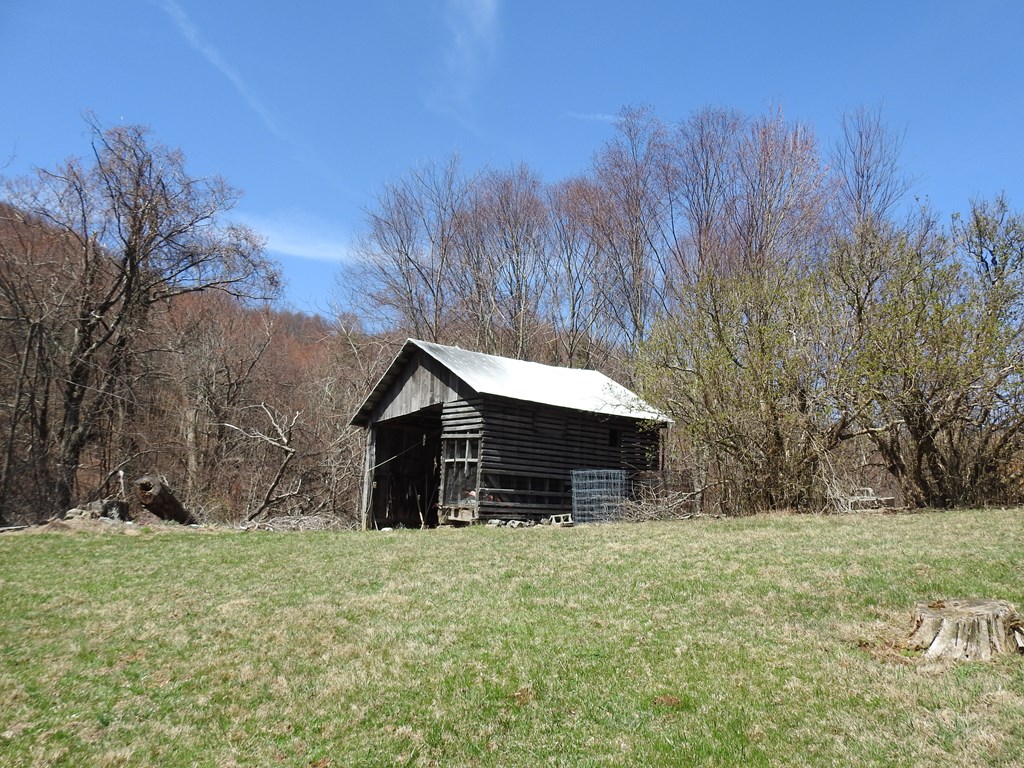 984 Cloverdale Lane Property Photo 33