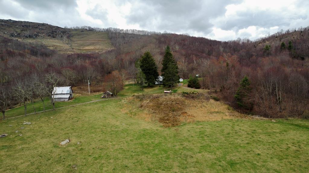 984 Cloverdale Lane Property Photo 59