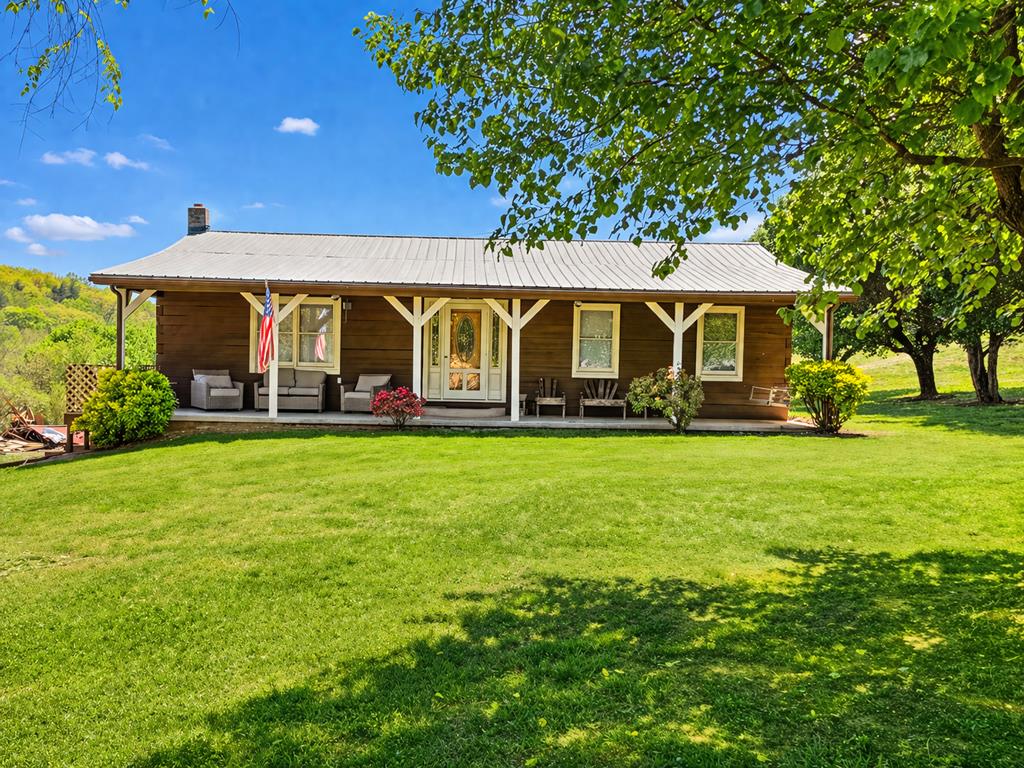 930 Fish Lake Rd Property Photo 1
