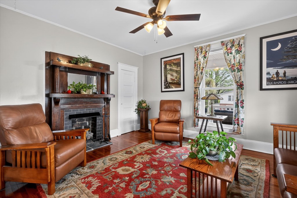 305 Texas Avenue Property Photo 12