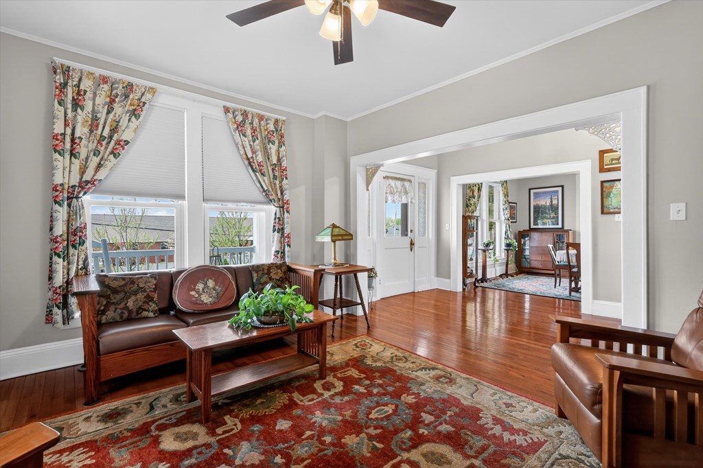 305 Texas Avenue Property Photo 13
