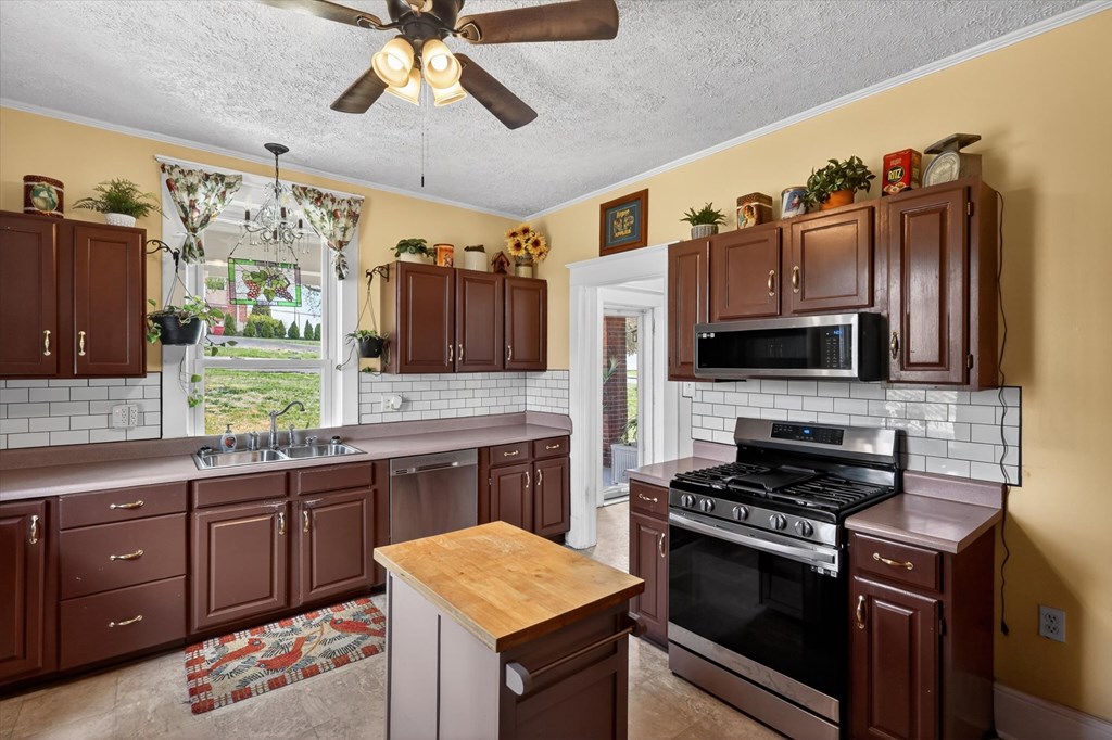 305 Texas Avenue Property Photo 14