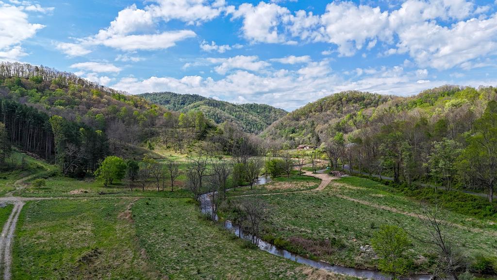 2789 Dry Fork Rd. Property Photo 1
