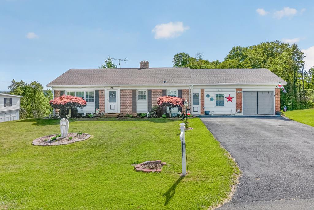 224 Waugh Dr. Property Photo 1