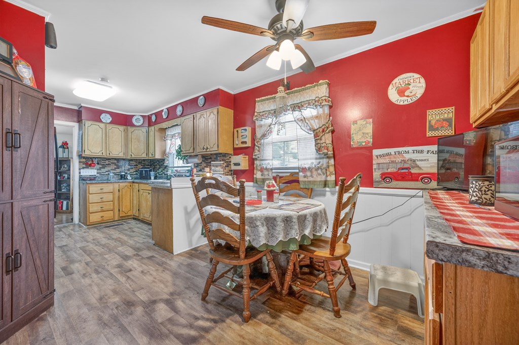 224 Waugh Dr. Property Photo 10