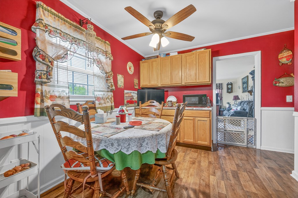 224 Waugh Dr. Property Photo 11