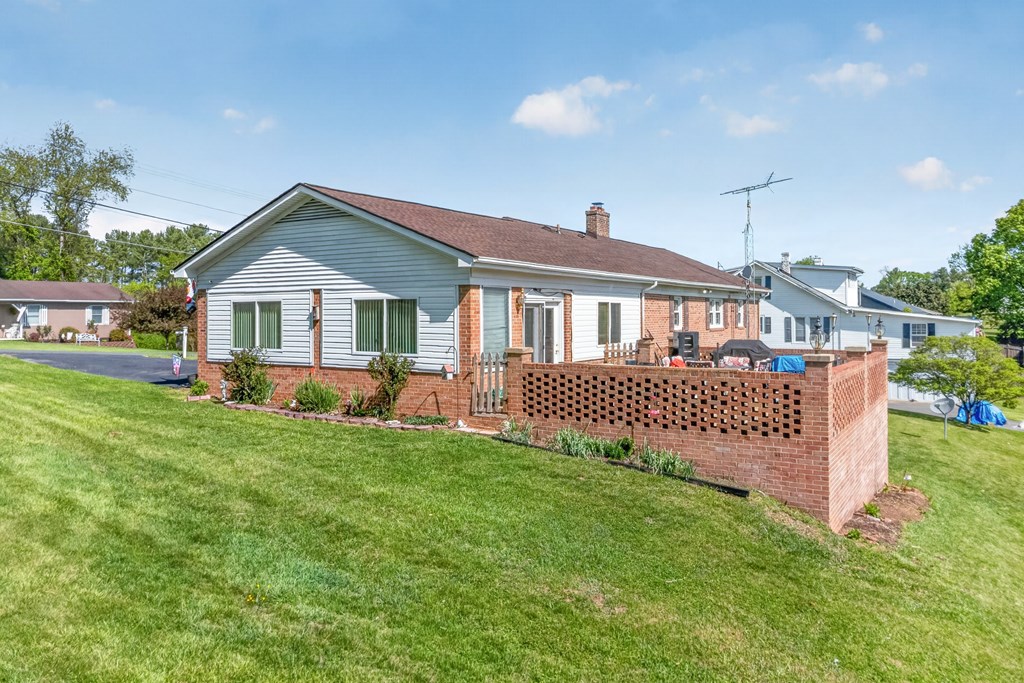 224 Waugh Dr. Property Photo 48
