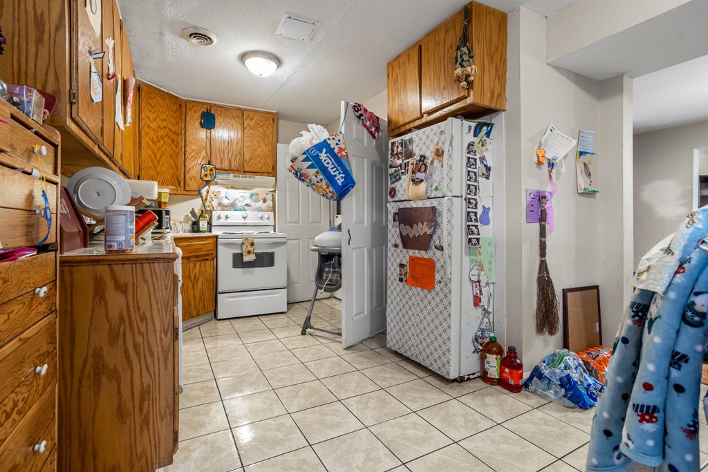 855 Meadowbrook Dr Property Photo 8