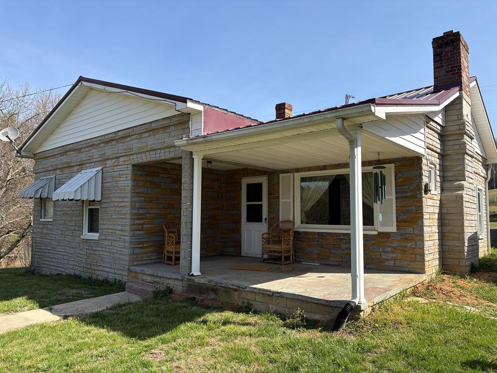 315 Rock Creek Rd Property Photo 1