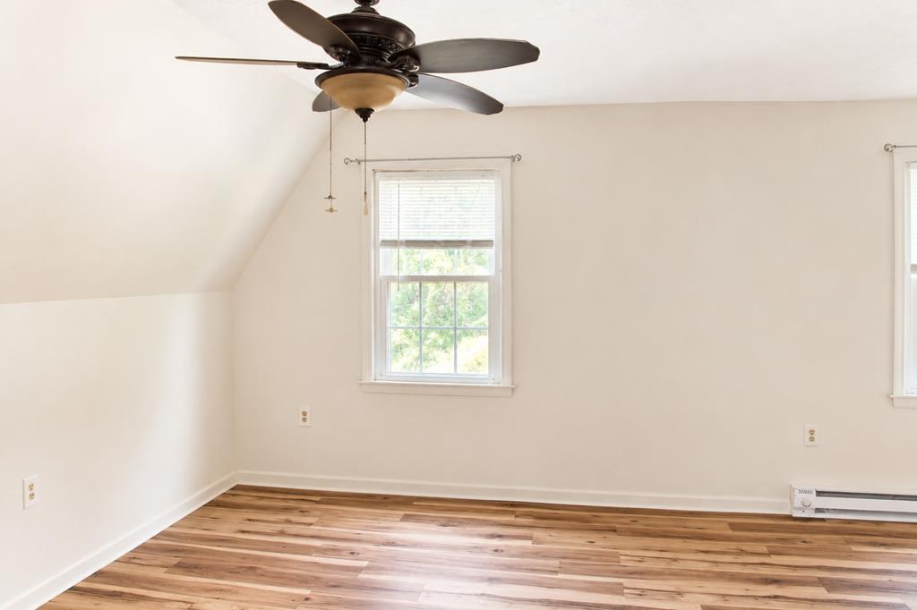 201 Zenith Property Photo 8