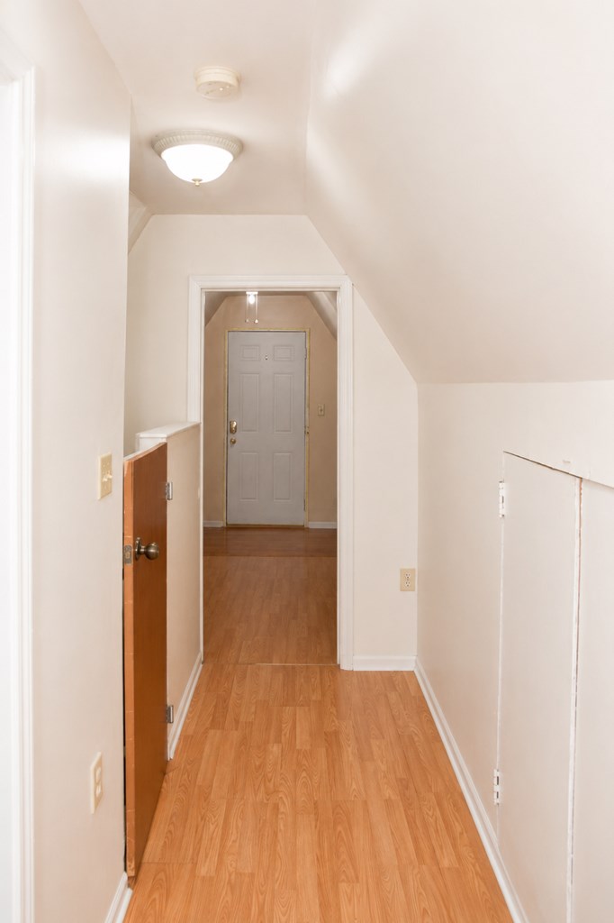 201 Zenith Property Photo 14