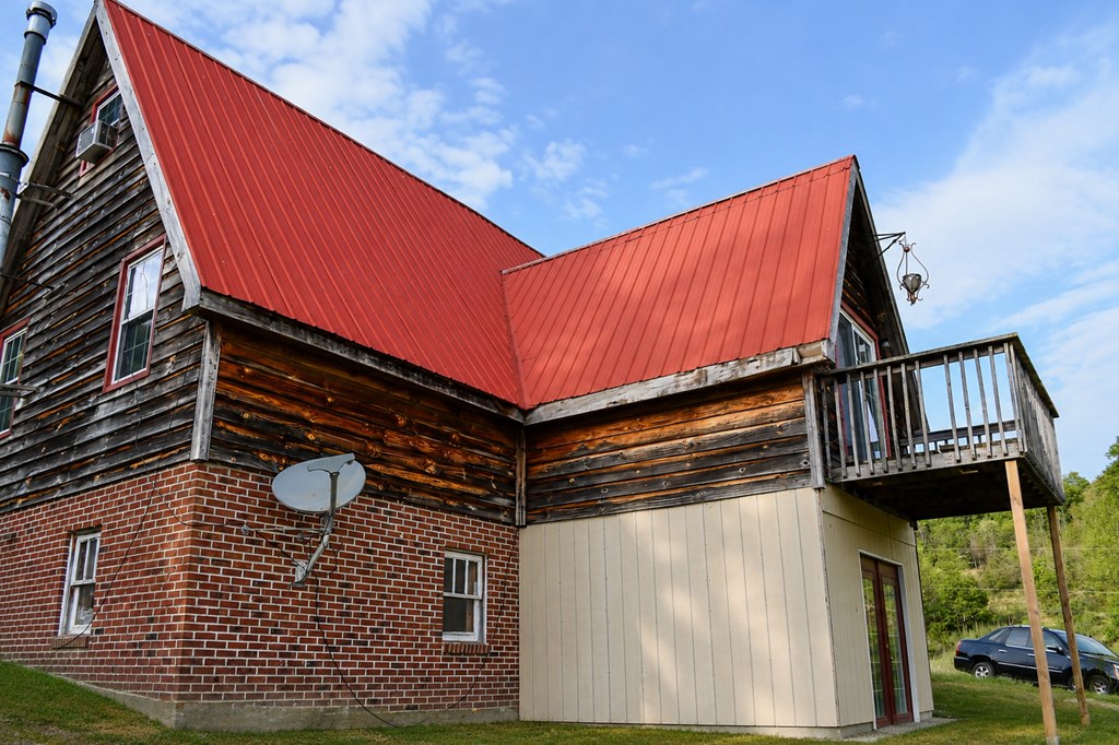 201 Zenith Property Photo 25
