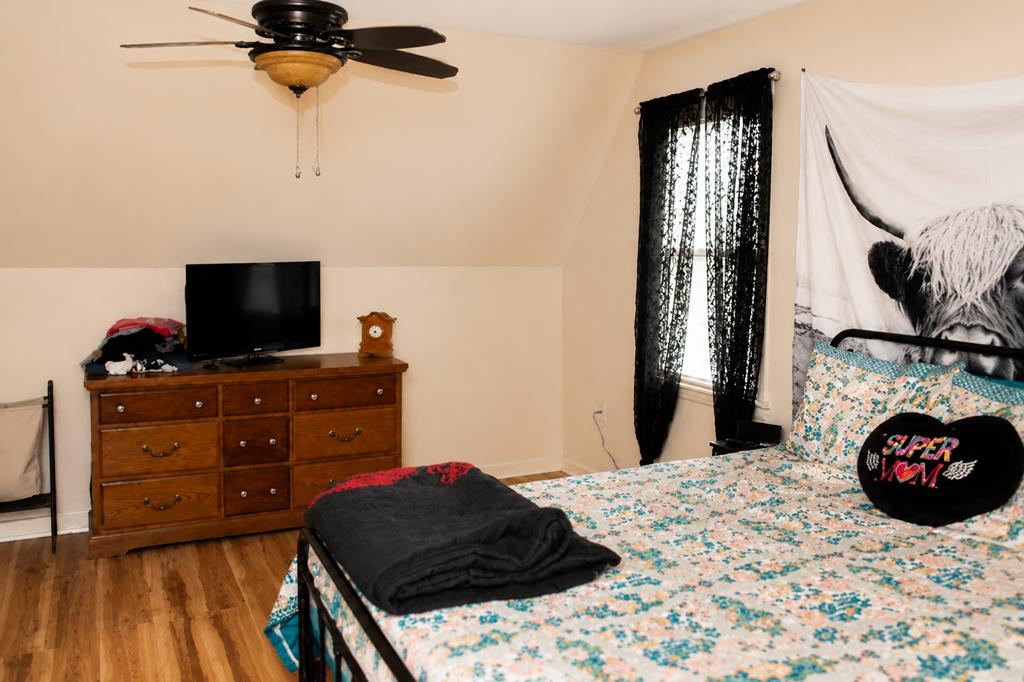 201 Zenith Property Photo 42