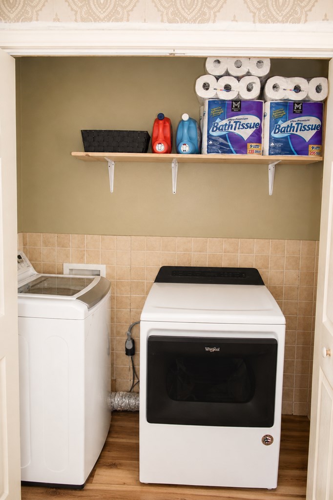 201 Zenith Property Photo 43