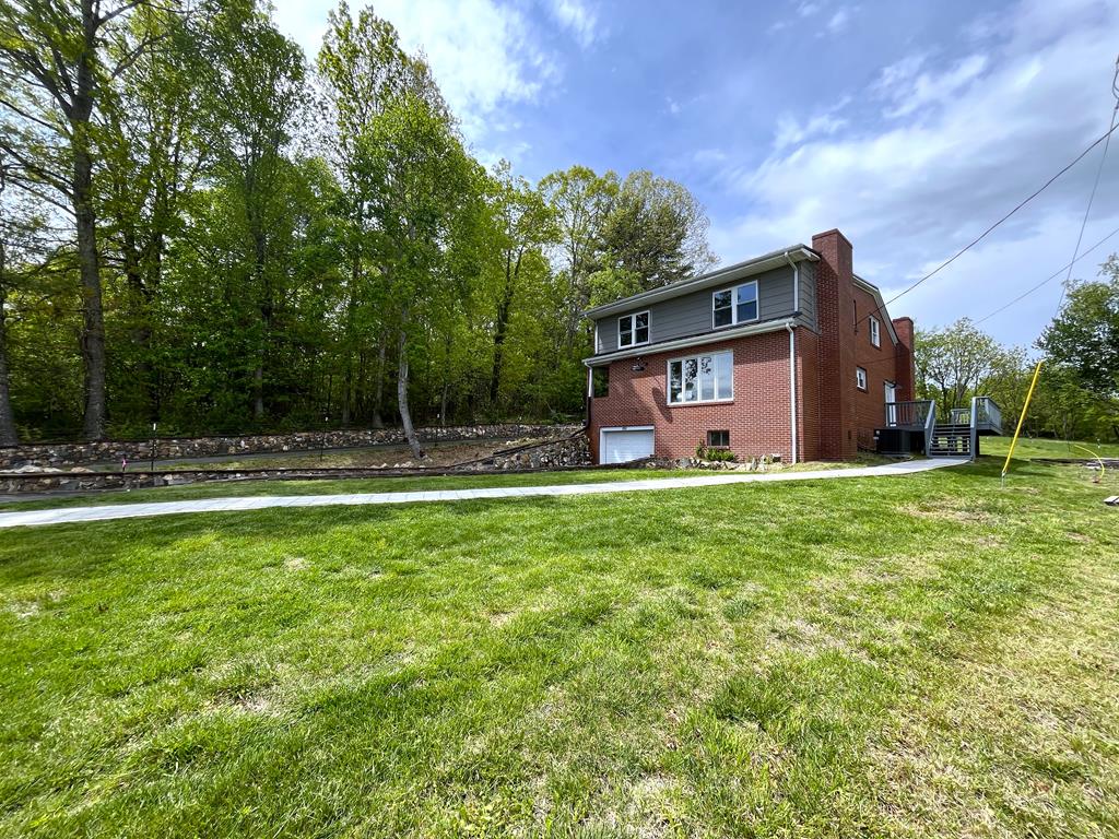 353 Greenbriar Road Property Photo 1