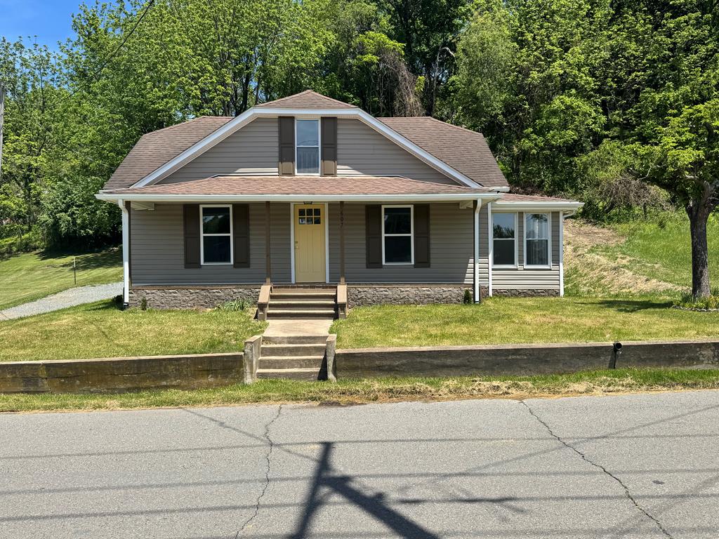 607 Givens St. Property Photo 1