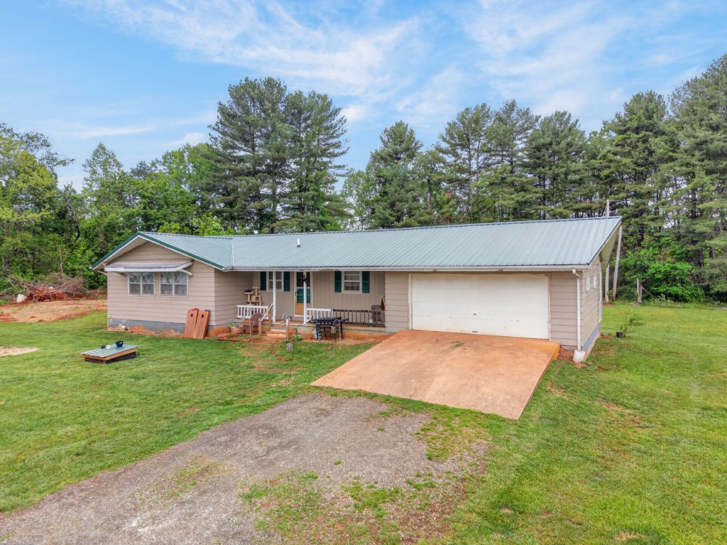 147 Iron Ore Ln Property Photo 6