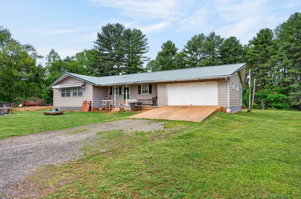 147 Iron Ore Ln Property Photo 7