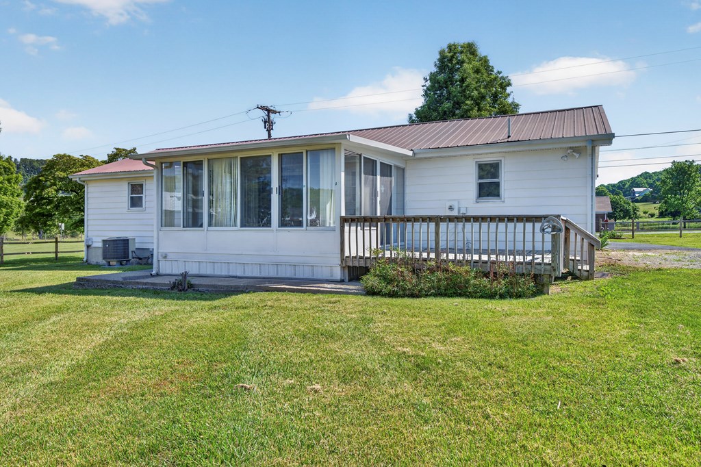 18145 Macedonia Rd Property Photo 3