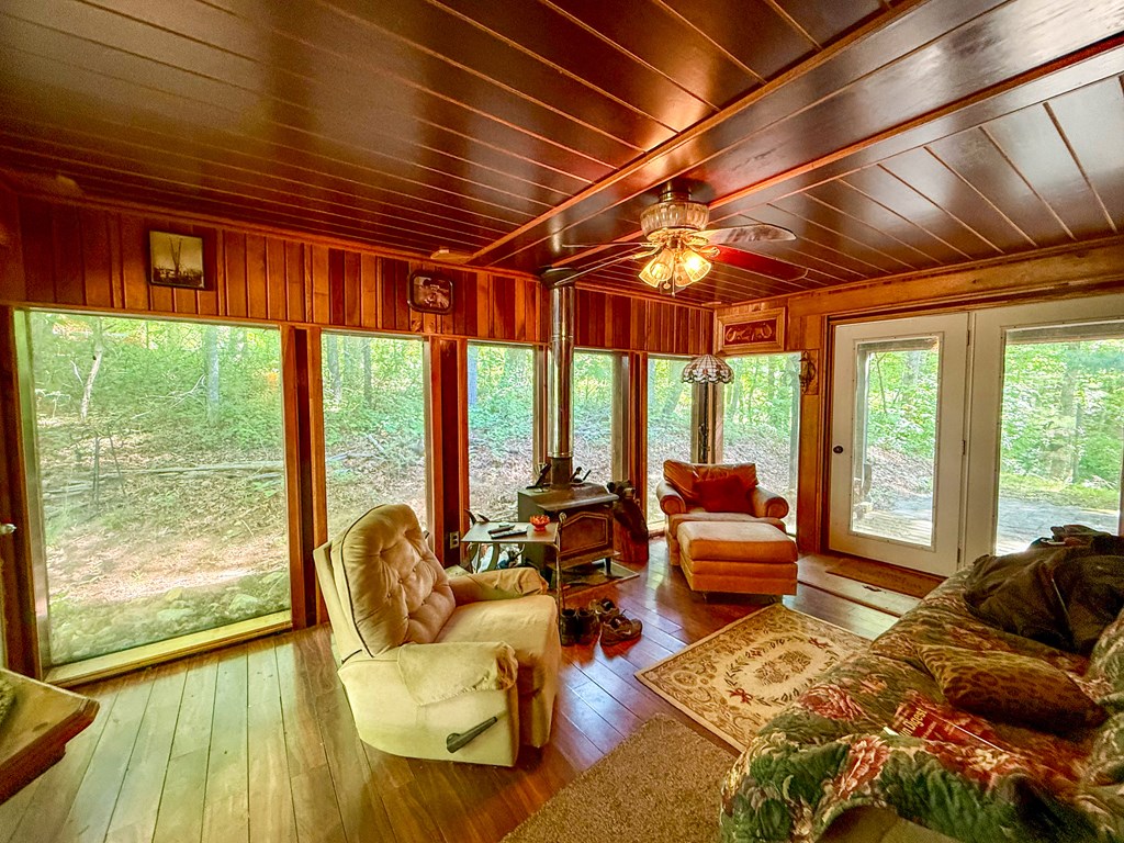 5928 Floyd Highway North Property Photo 13