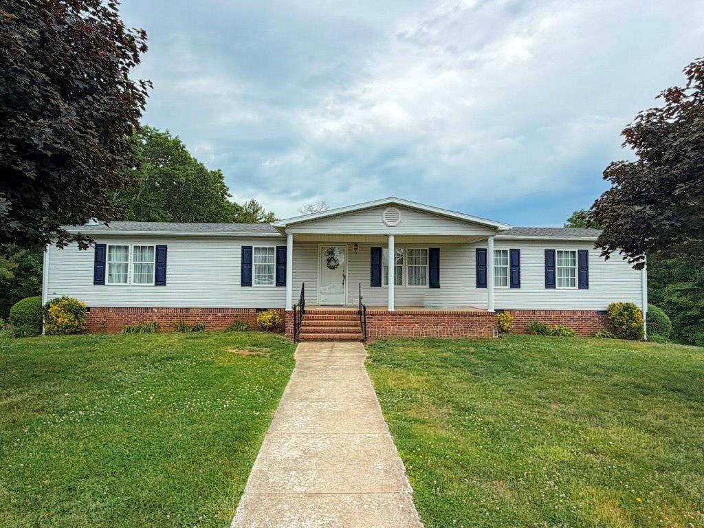 3137 Ivanhoe Road Property Photo 1