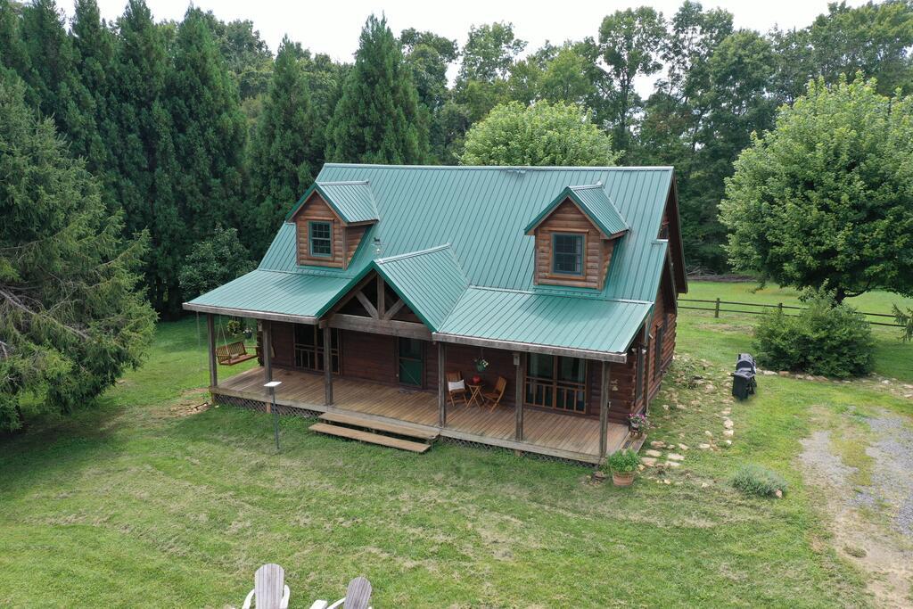 725 Blue Ridge Mill Rd Property Photo 1
