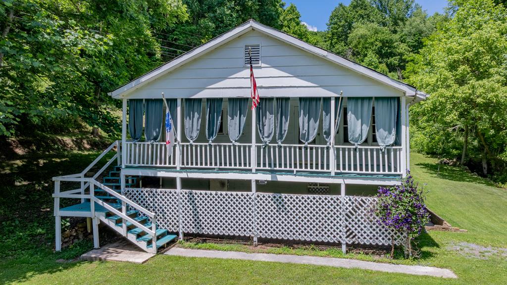 1380 Allison Gap Rd Property Photo 1