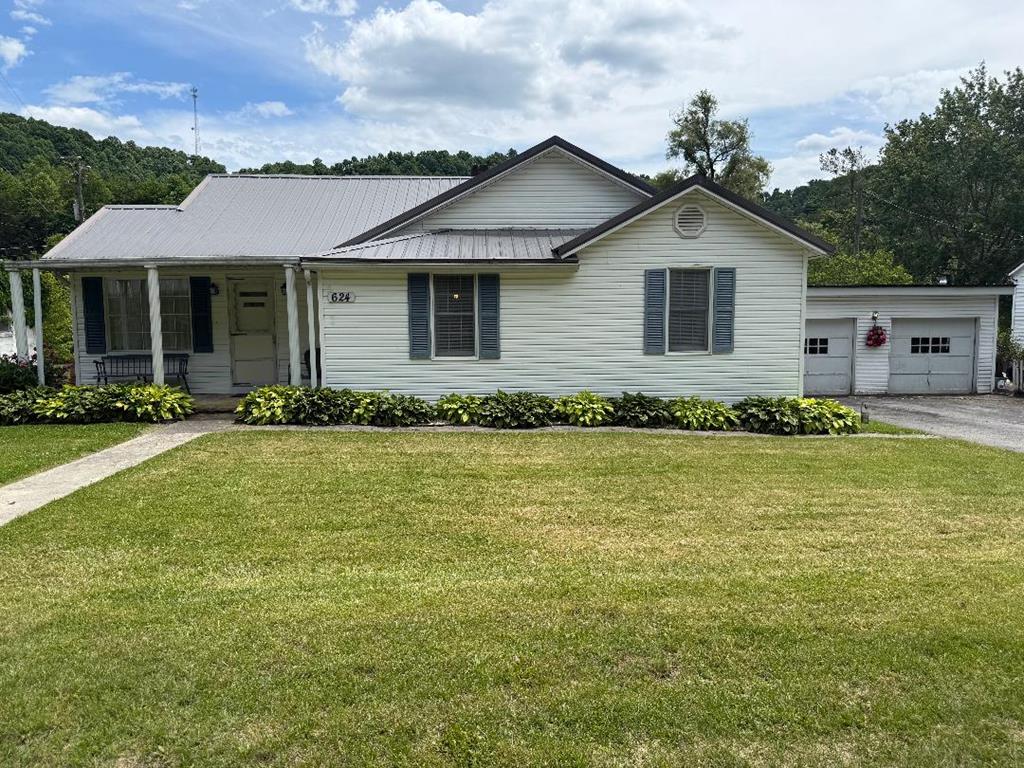 624 Baptist Valley Road Property Photo 1