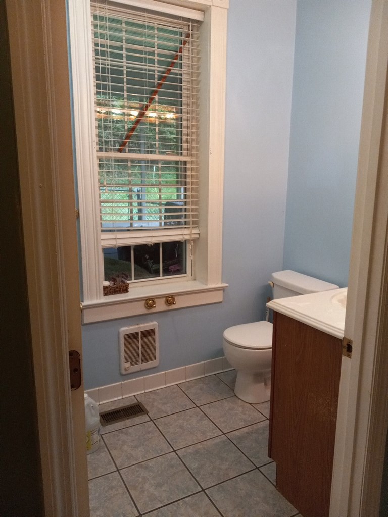 6527 Cleveland Rd Property Photo 10