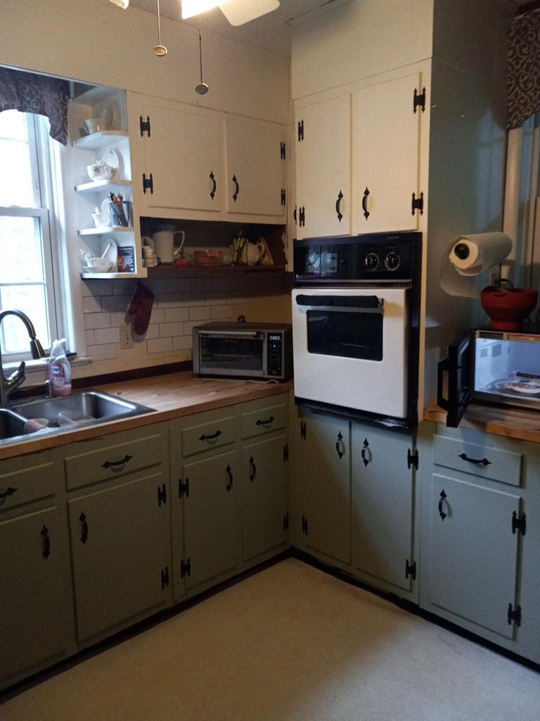 6527 Cleveland Rd Property Photo 12