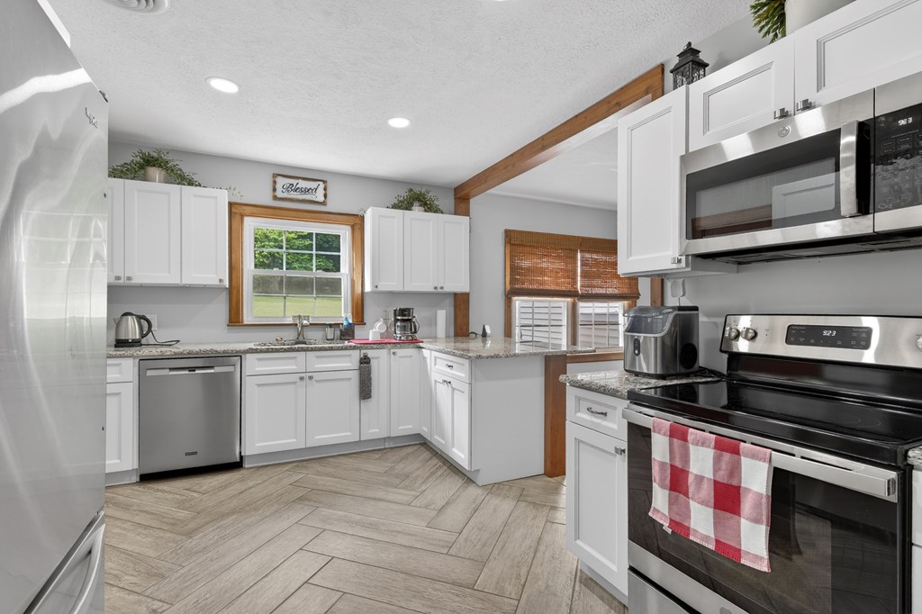 175 Georgia St. Property Photo 8