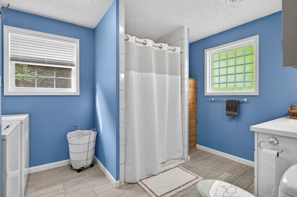175 Georgia St. Property Photo 20