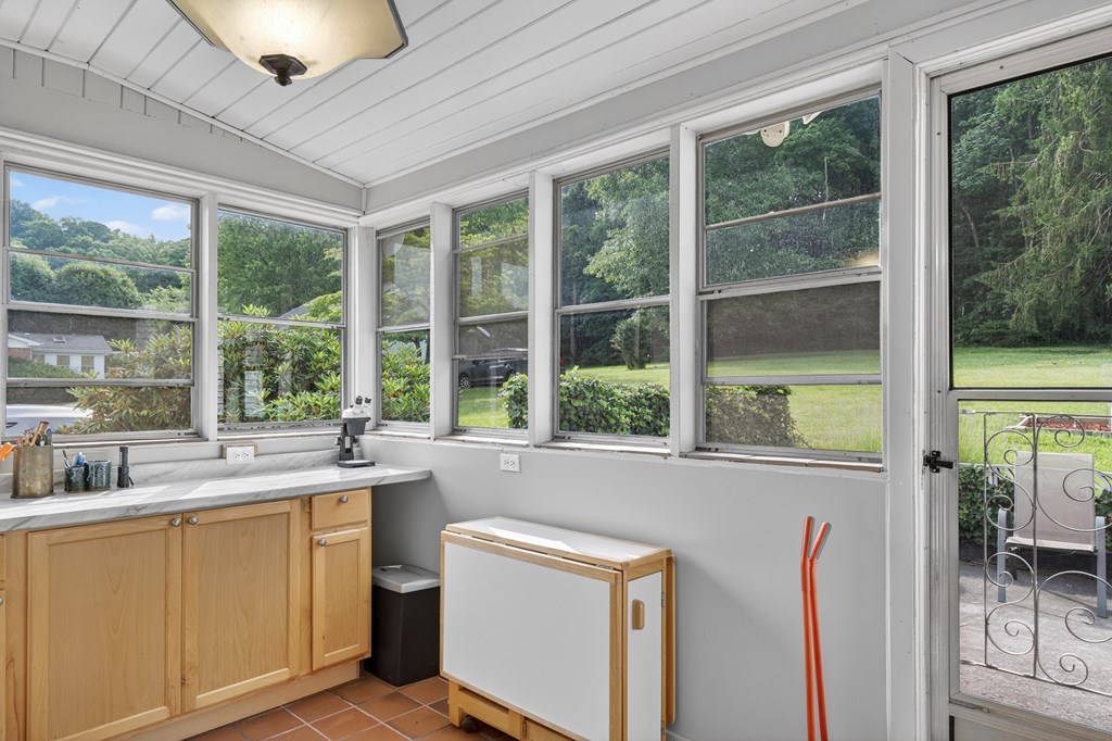 175 Georgia St. Property Photo 27