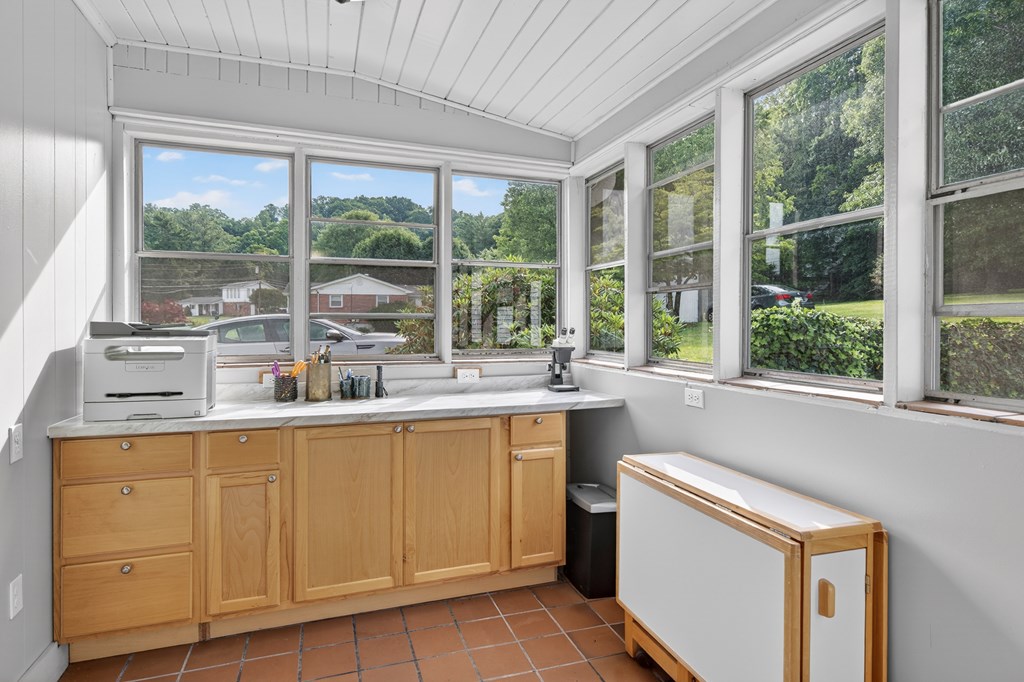 175 Georgia St. Property Photo 28