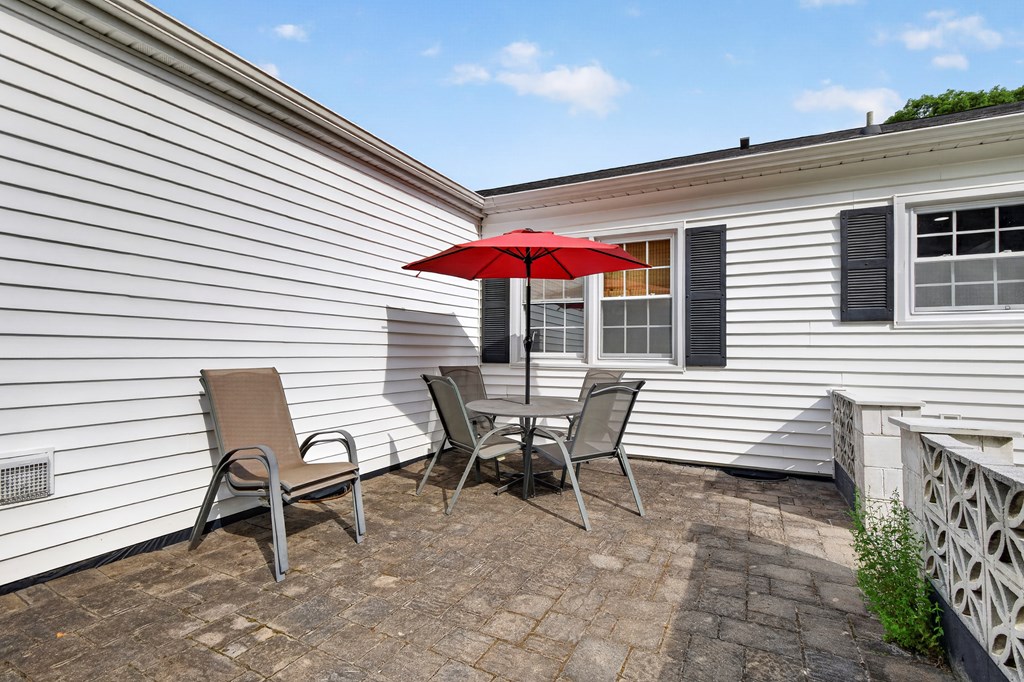 175 Georgia St. Property Photo 34