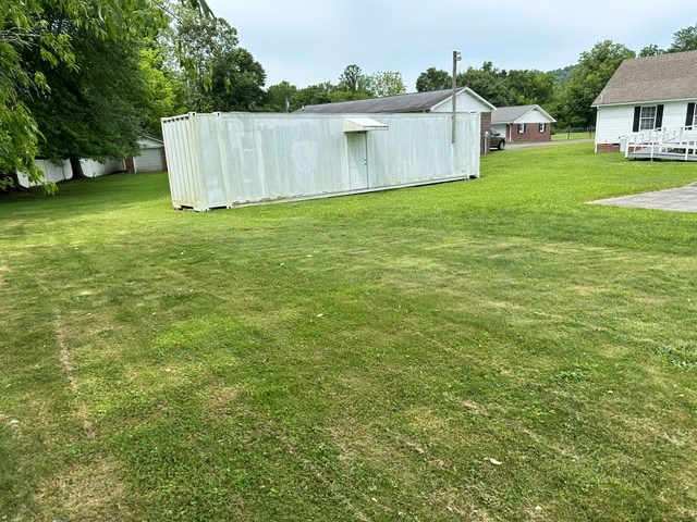 136 Little Rd Property Photo 3