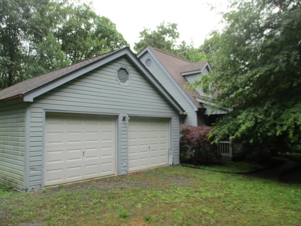 9191 Lesterfield Lane Property Photo 1