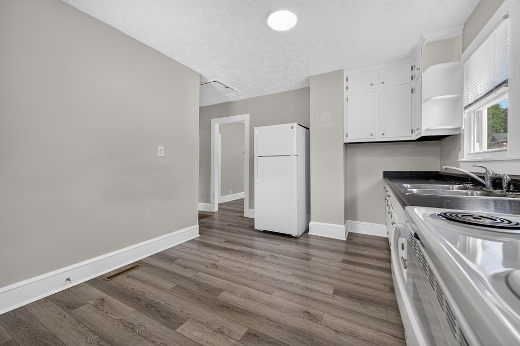 1005 W North St. Property Photo 23