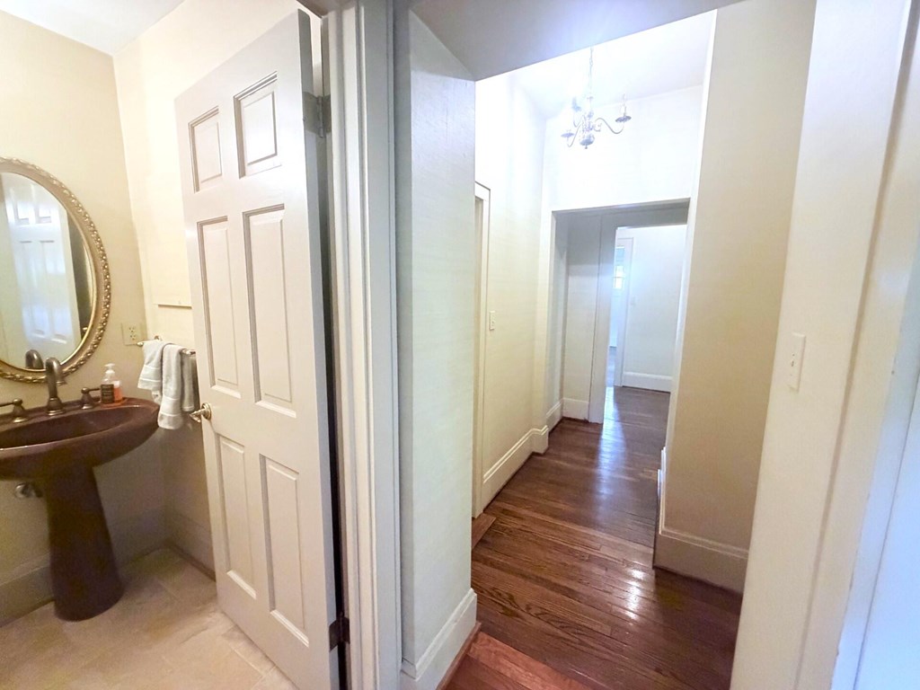 117 W Main Property Photo 10