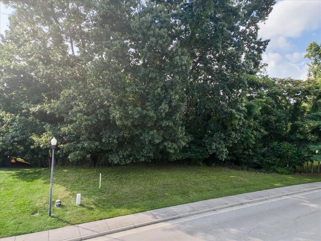 8156 River Course Drive Property Photo 1