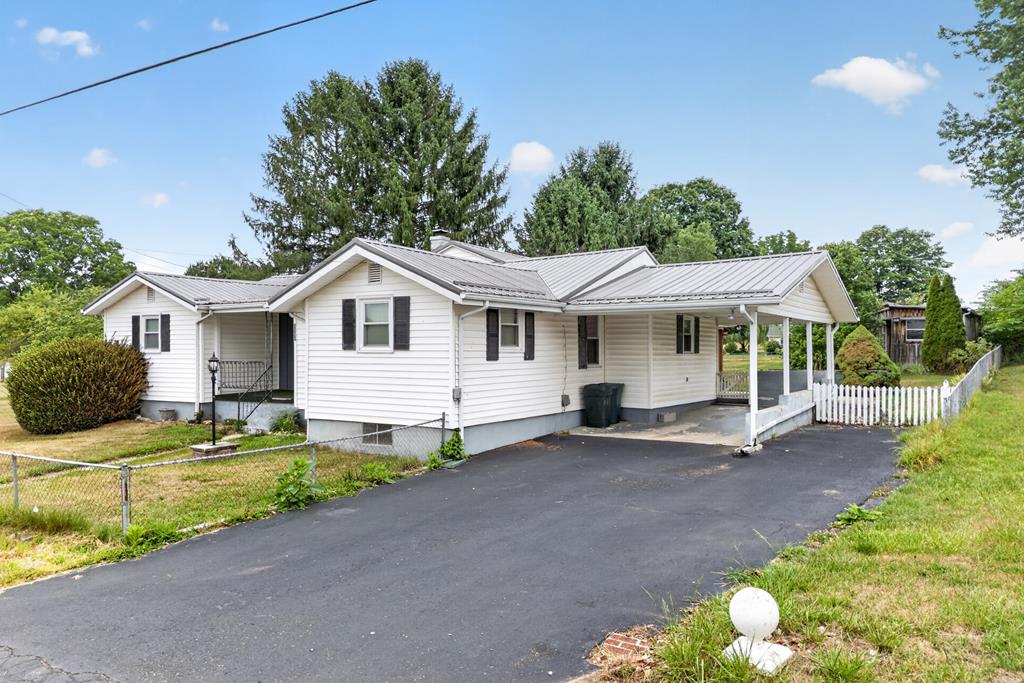 3458 Hilton Village Loop Property Photo 1