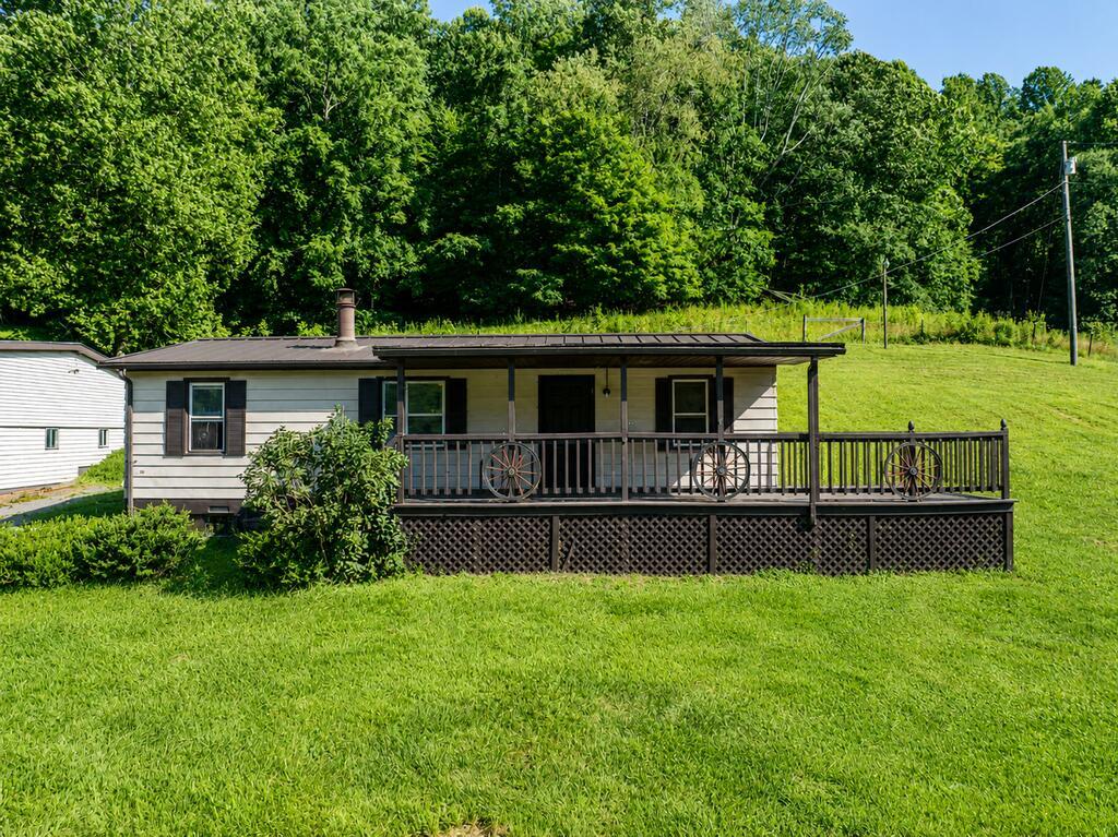4432 Walker Mountain Road Property Photo 1