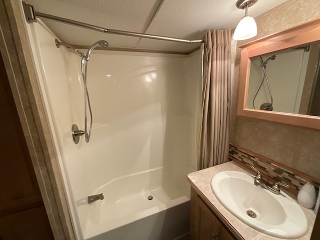 2330 Edmonds Rd Property Photo 5